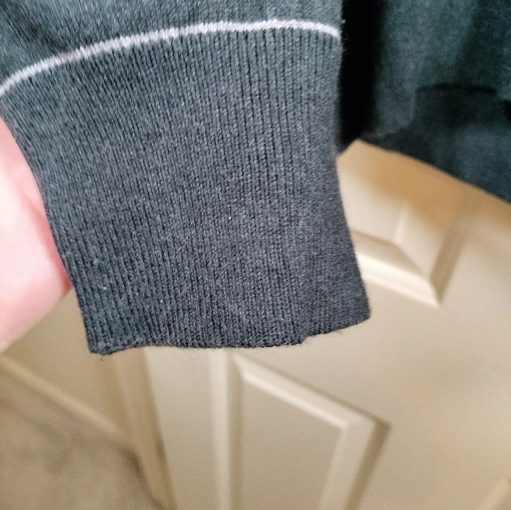 Banana Republic Luxury Blend V Banana Republic Men’s XL Silk Cashmere Blend V Nk